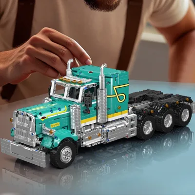 Camion américain télécommandé en briques – image 3